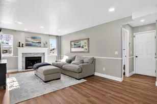 2790 E 25 S, Layton, UT 84040 - Photo 16