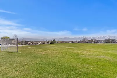 6822 S High Bluff Dr W, West Jordan, UT 84081 - Photo 34