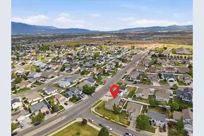 6822 S High Bluff Dr W, West Jordan, UT 84081 - Photo 36