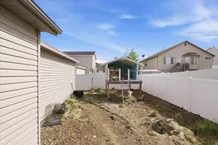 6822 S High Bluff Dr W, West Jordan, UT 84081 - Photo 28