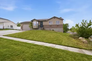 6822 S High Bluff Dr W, West Jordan, UT 84081 - Photo 2