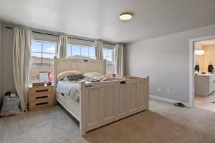 6733 N Mount Jefferson, Eagle Mountain, UT 84005 - Photo 10