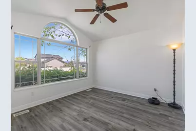 4541 W 5800 S, Hooper, UT 84315 - Photo 4
