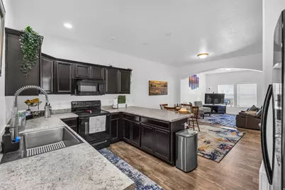 659 E 380 N, Vineyard, UT 84059 - Photo 10