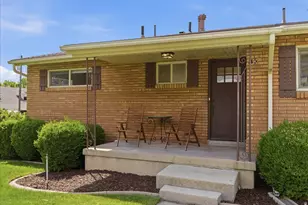 190 S 350 E, Farmington, UT 84025 - Photo 2