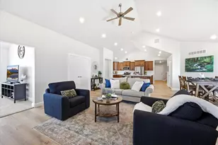 512 E Meadow Ranch Ln, Saratoga Springs, UT 84045 - Photo 10