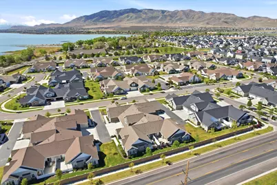 512 E Meadow Ranch Ln #D, Saratoga Springs, UT 84045 - Photo 44