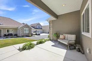 512 E Meadow Ranch Ln, Saratoga Springs, UT 84045 - Photo 34