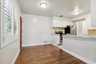 2948 S 900 E, Salt Lake City, UT 84106 - Photo 12