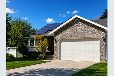 1095 N 2925 W, Layton, UT 84041 - Photo 4