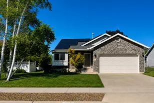 1095 N 2925 W, Layton, UT 84041 - Photo 1