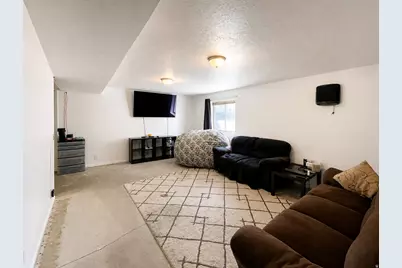 1095 N 2925 W, Layton, UT 84041 - Photo 16