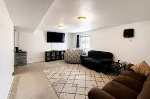 1095 N 2925 W, Layton, UT 84041 - Photo 16