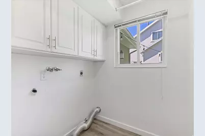 7909 S Twelve Pines Dr, Sandy, UT 84094 - Photo 28