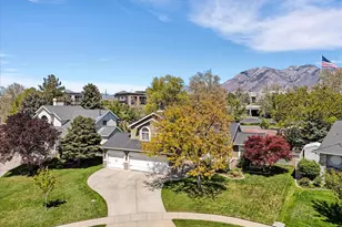 7909 S Twelve Pines Dr, Sandy, UT 84094 - Photo 8