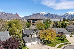 7909 S Twelve Pines Dr, Sandy, UT 84094 - Photo 10