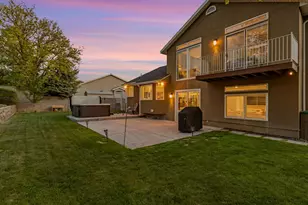 7909 S Twelve Pines Dr, Sandy, UT 84094 - Photo 6