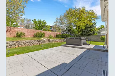 7909 S Twelve Pines Dr, Sandy, UT 84094 - Photo 44