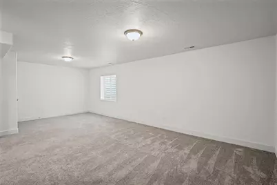 7549 N Hutch Ln, Eagle Mountain, UT 84005 - Photo 18