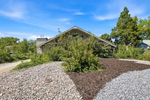 7312 S 2980 E, Cottonwood Heights, UT 84121 - Photo 6