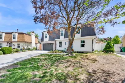 9025 S Bonnet Dr E, Sandy, UT 84093 - Photo 4
