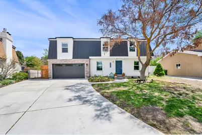 9025 S Bonnet Dr E, Sandy, UT 84093 - Photo 2