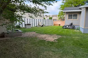 8808 S Oxford Cir W, Sandy, UT 84070 - Photo 18
