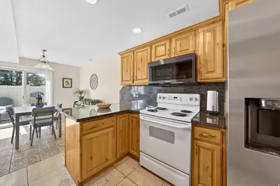 652 W 800 N #70, Clinton, UT 84015 - Photo 12