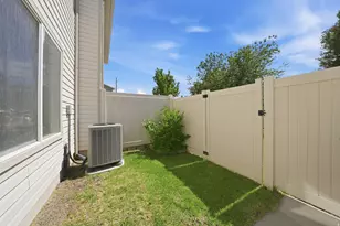 652 W 800 N, Clinton, UT 84015 - Photo 20