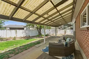 1701 E Village Green Rd, Cottonwood Heights, UT 84121 - Photo 30