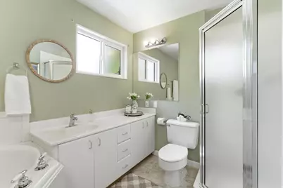 1701 E Village Green Rd, Cottonwood Heights, UT 84121 - Photo 8