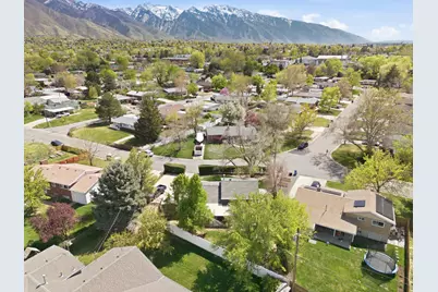 1701 E Village Green Rd, Cottonwood Heights, UT 84121 - Photo 20