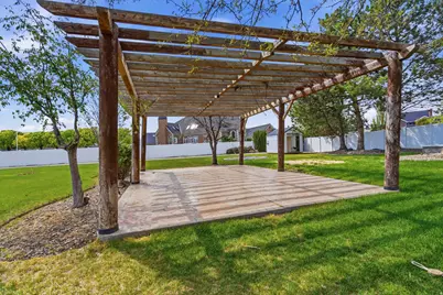 2433 W Saddle Horn Cir S, Bluffdale, UT 84065 - Photo 48