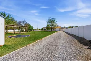 2433 W Saddle Horn Cir S, Bluffdale, UT 84065 - Photo 50