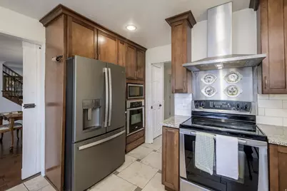 11448 S 1380 E, Sandy, UT 84092 - Photo 18
