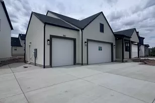 983 W Motor Vu Dr, Riverdale, UT 84405 - Photo 4
