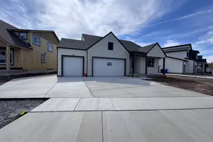 983 W Motor Vu Dr, Riverdale, UT 84405 - Photo 1
