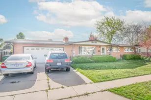 1058 S 1075 E, Clearfield, UT 84015 - Photo 2