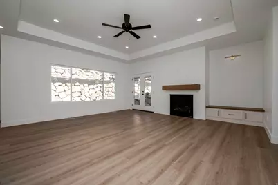 2563 E 2250 N, Layton, UT 84040 - Photo 4
