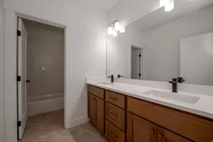 2563 E 2250 N, Layton, UT 84040 - Photo 16