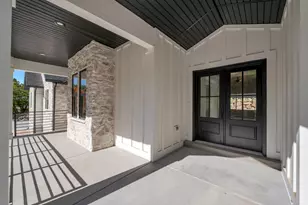 2563 E 2250 N, Layton, UT 84040 - Photo 2