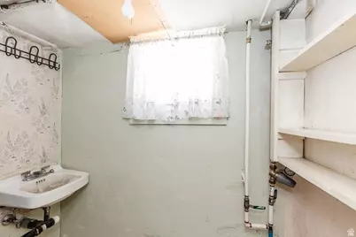 365 W 200 N, Logan, UT 84321 - Photo 26