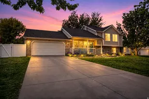 8292 S Piney Ct W, West Jordan, UT 84088 - Photo 36