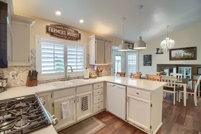 8292 S Piney Ct W, West Jordan, UT 84088 - Photo 8
