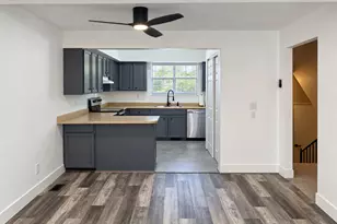 696 E Williamsburg Park Circle, Sandy, UT 84070 - Photo 6