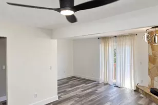 696 E Williamsburg Park Circle, Sandy, UT 84070 - Photo 10