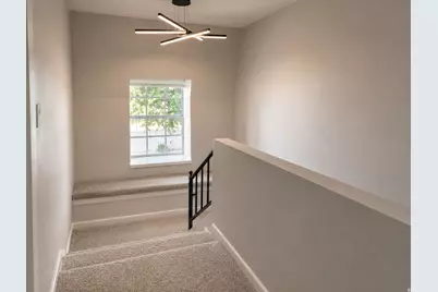 696 E Williamsburg Park Cir, Sandy, UT 84070 - Photo 4
