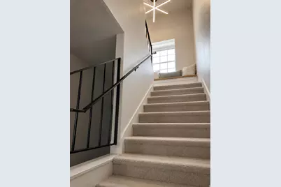 696 E Williamsburg Park Cir, Sandy, UT 84070 - Photo 14