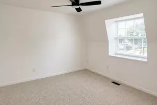 696 E Williamsburg Park Circle, Sandy, UT 84070 - Photo 8