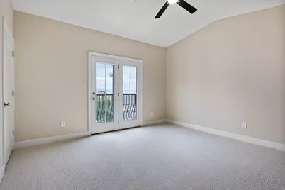 1030 N 995 W #914, Orem, UT 84057 - Photo 14